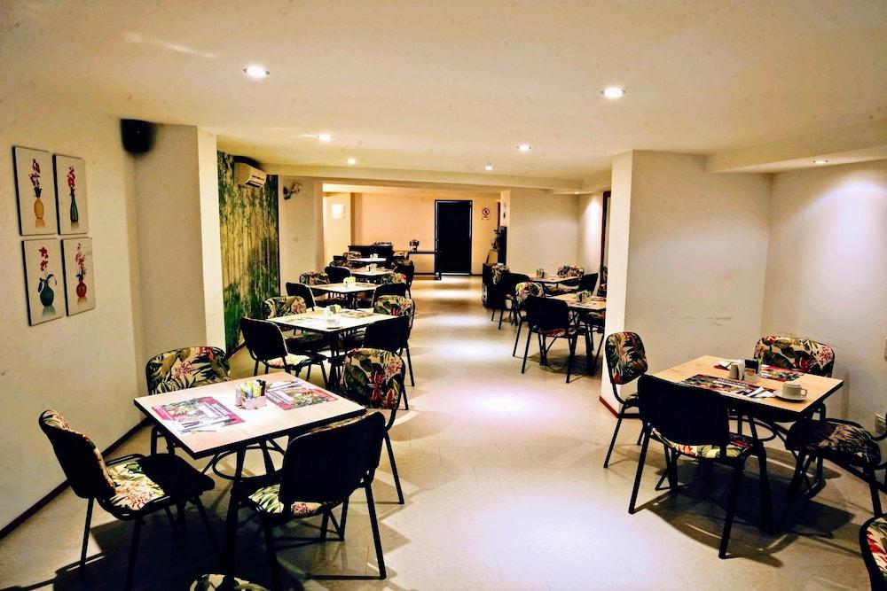 Portal Del Rodeo Apartahotel Medellín Dış mekan fotoğraf