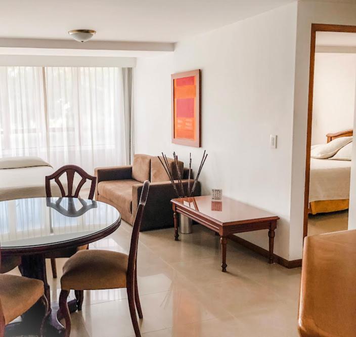 Portal Del Rodeo Apartahotel Medellín Dış mekan fotoğraf