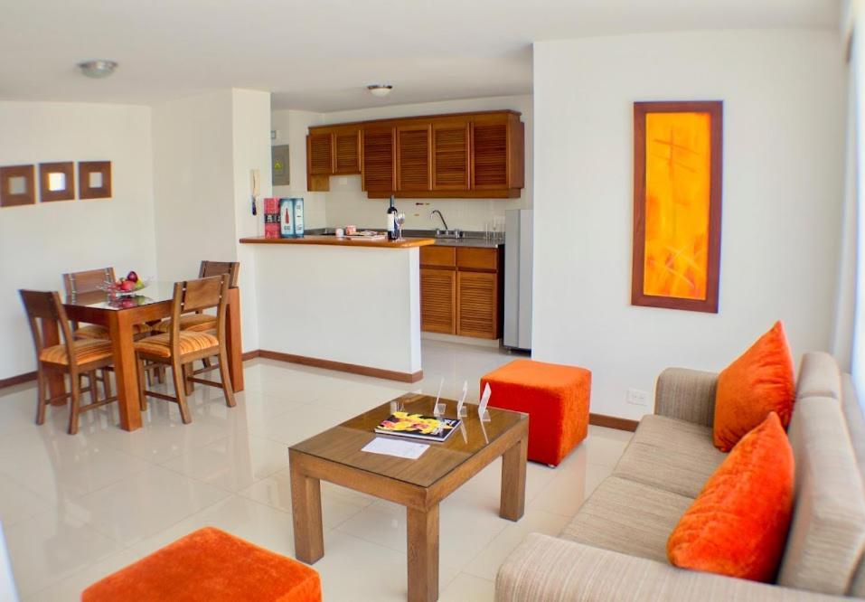 Portal Del Rodeo Apartahotel Medellín Dış mekan fotoğraf