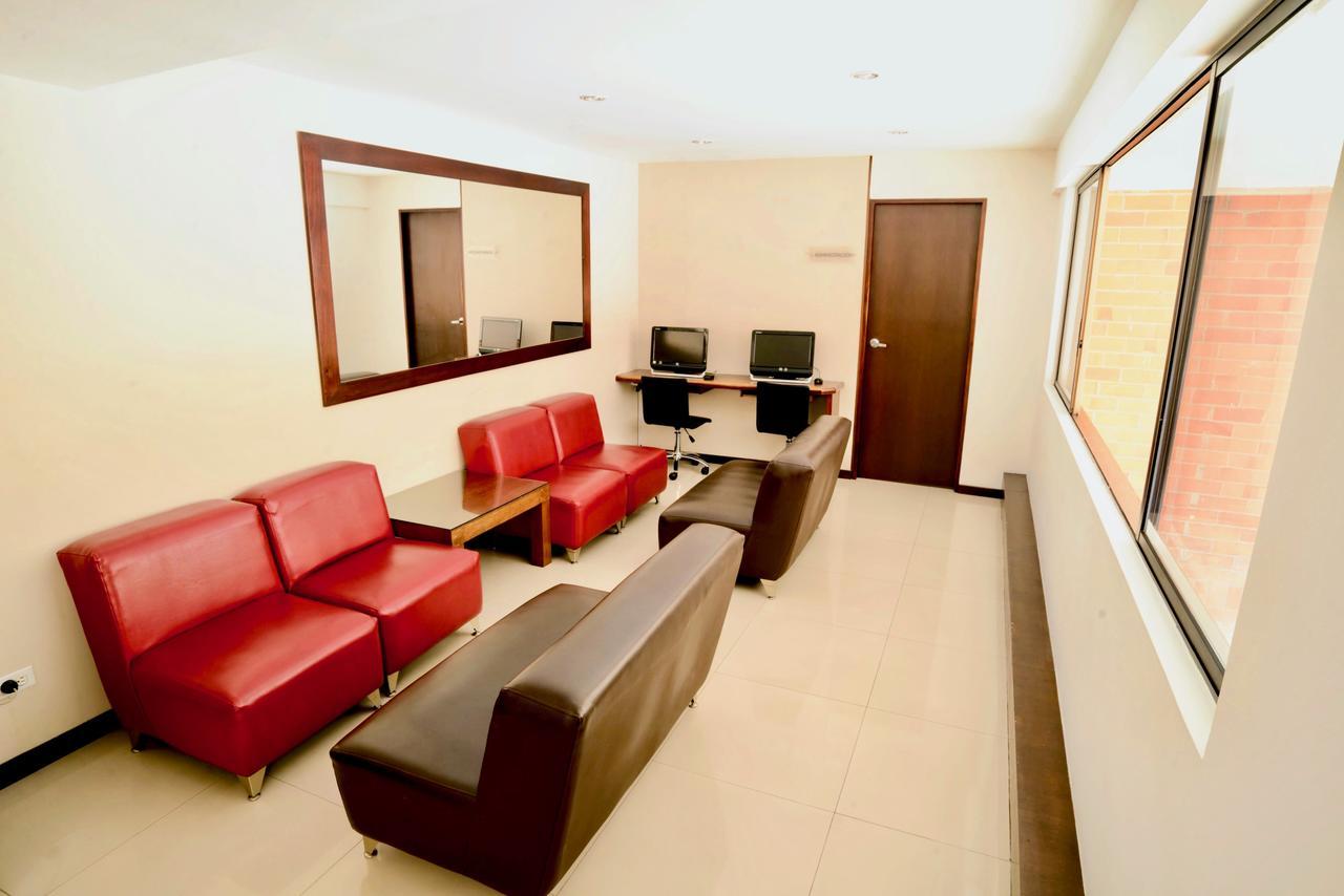 Portal Del Rodeo Apartahotel Medellín Dış mekan fotoğraf
